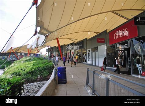 list of designer outlets uk.